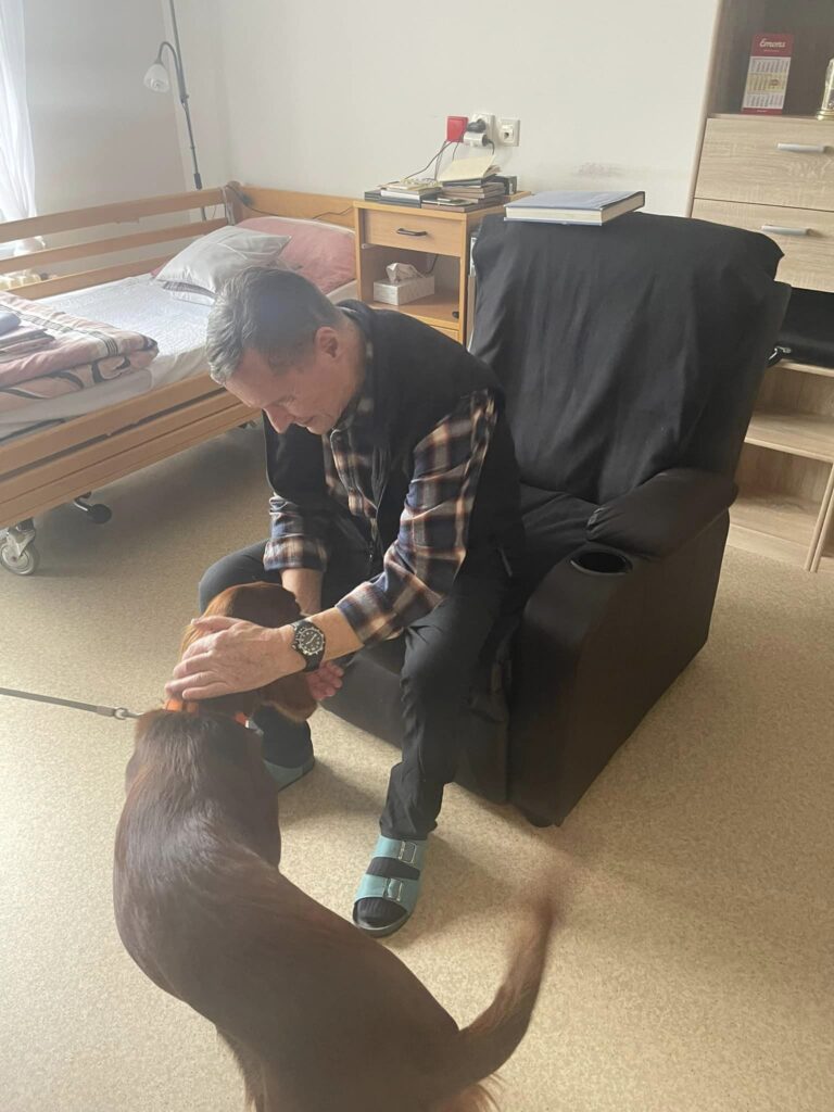 canisterapie domov pro seniory