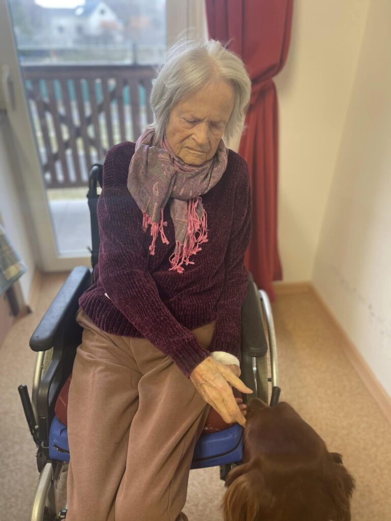 canisterapie domov pro seniory